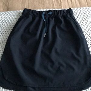 Lululemon skirt hardly worn